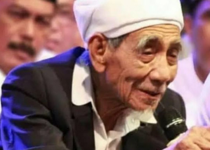 Mbah Moen: Begini Cara Allah Beri Sinyal Jika Wanita Itu Jodohmu