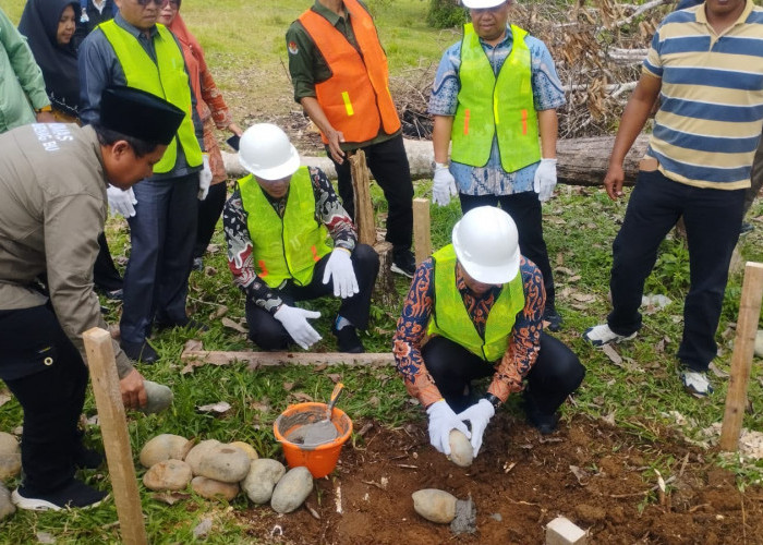 Didampingi Tim Kejati, Pembangunan Gedung Balai Nikah KUA Pinang Raya Dimulai