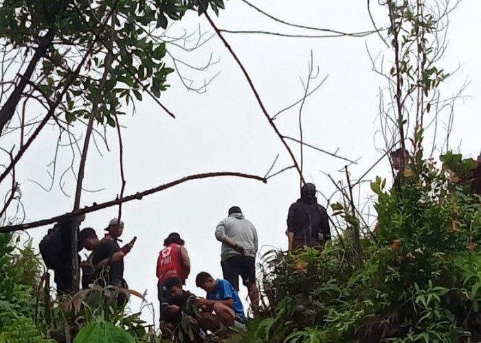 Hingga Pagi Ini Korban Tertimbun Tanah Longsor Asal Lubuk Mindai Belum Bisa Dievakuasi, Ini Kendalanya