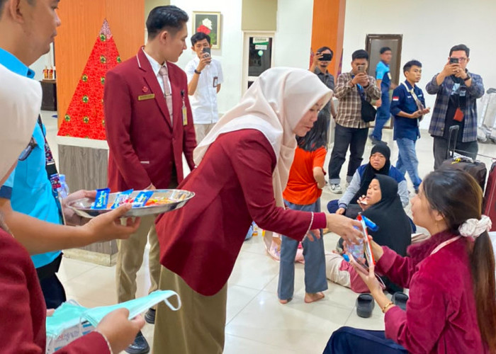 SRA untuk Penumpang Bandara Fatmawati Soekarno Terdampak Erupsi GAK