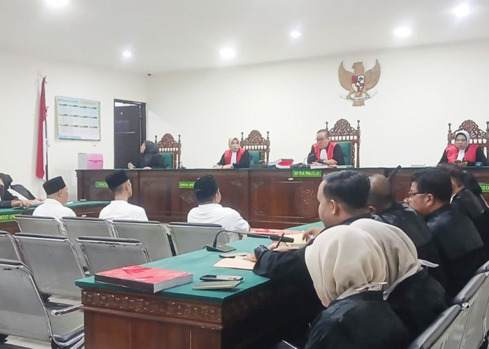 3 Terdakwa Suap PHL Perumda Tirta Hidayah Dituntut Tinggi, Kuasa Hukum Siapkan Pembelaan