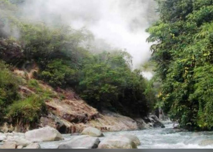 Wisata Air Putih Lebong, Rasakan Sensasi Merebus Telur Sambil Mandi Air Hangat