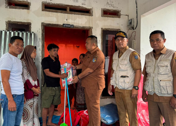 Instruksi Bupati, Pemkab Bengkulu Utara Gerak Cepat Salurkan Bantuan Korban Kebakaran 