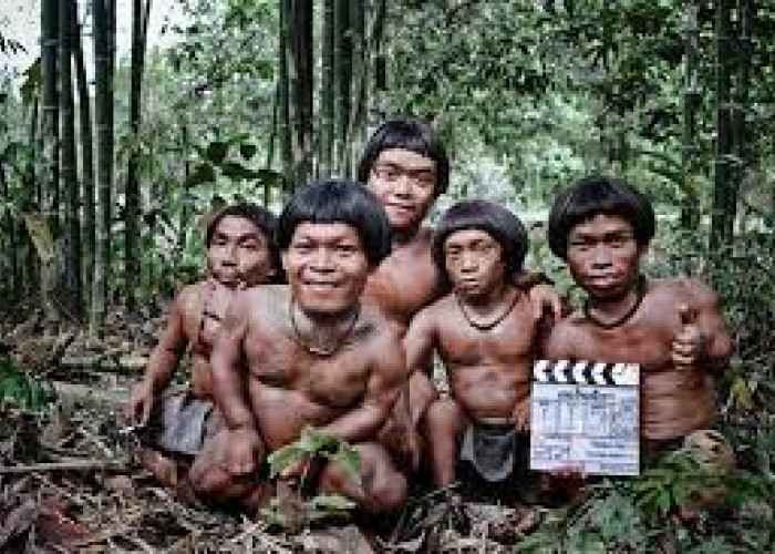Apakah Suku Orang Pendek di Indonesia, Benar-benar Ada? Cek Faktanya