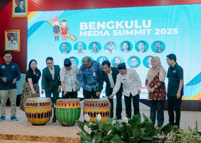 Media Lokal Harus Relevan, Bukan Sekadar Besar