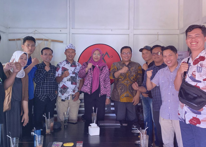 Tangkal Hoax, Ketua Bawaslu Provinsi Sambangi Markas AMSI Bengkulu