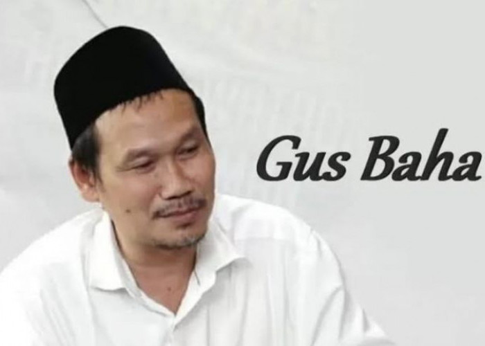 Gus Baha Bocorkan Rahasia Mbah Moen yang Sering Sholat Subuh di Akhir Waktu, Ternyata Ini Alasannya