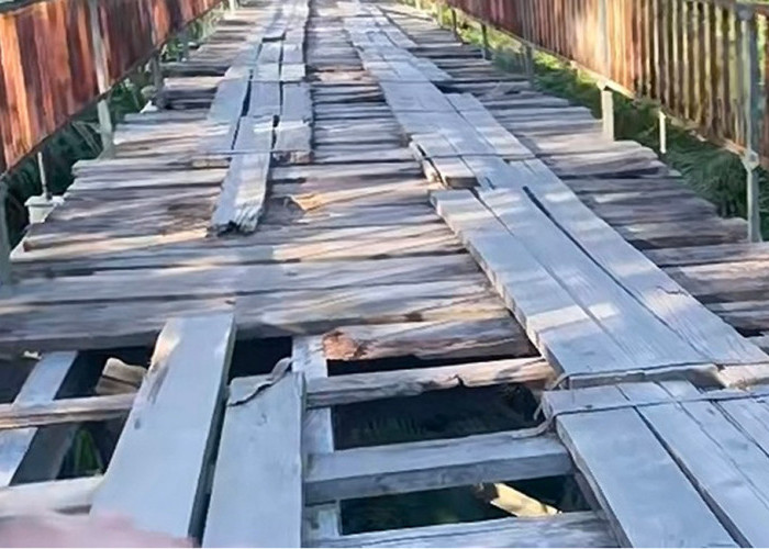 Jembatan Gantung Pasar Sebelah Rusak Parah, Tak Hati-hati Malaikat Izrail Menanti