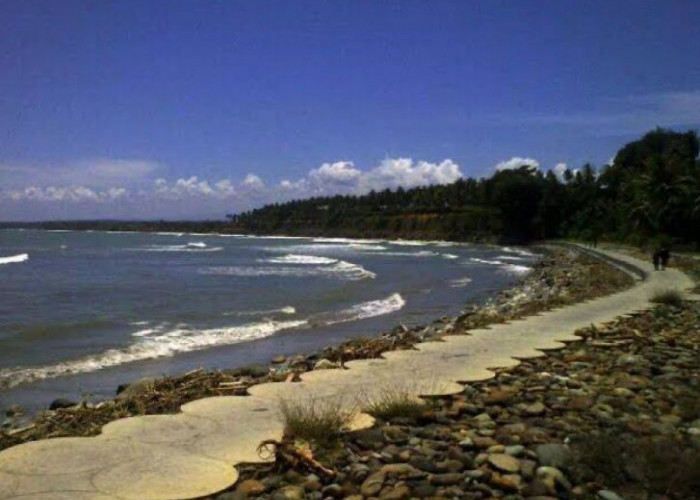 Pantai Pasar Bawah Jadi Primadona Wisatawan di Bengkulu Selatan