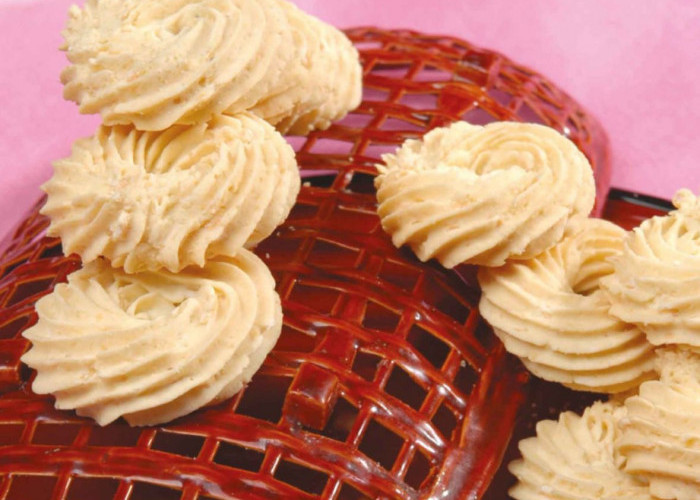 Butuh Kreasi untuk Isian Toples Lebaran, Mungkin Wajib Cobain Resep Kue Bangkit Aci Spuit