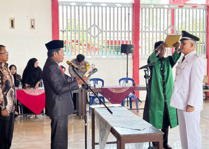 Joni Iswanto Resmi Pj Kades Karya Pelita, Tantangan Besar di Masa Transisi