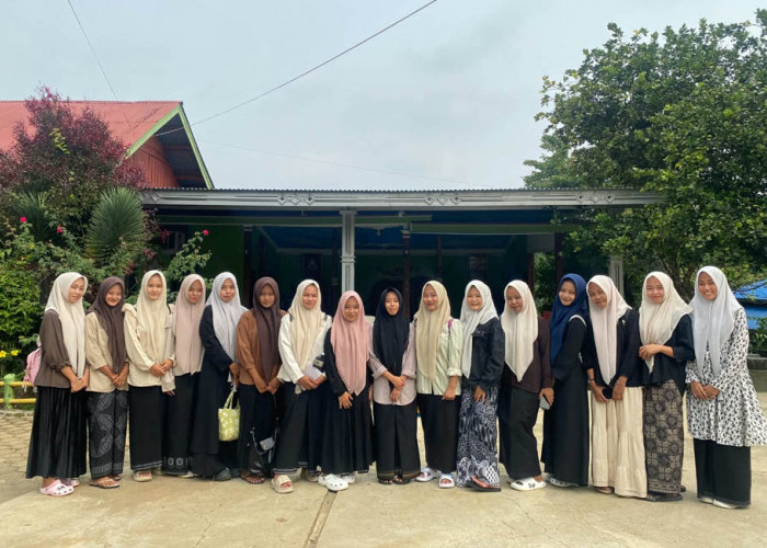 Pesantren AFNA Lepas 22 Siswa SMK Islam Nailul Anwar Ikuti PKL