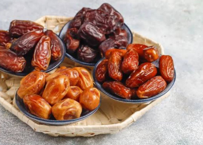 Ganti Gula Pasirmu dengan Pemanis Alami Kurma untuk Teman Minum Kopi Hitammu