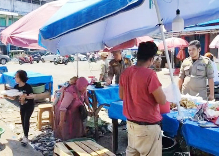 Tingkatkan Peneguran, Satpol PP Kota Minta Pedagang Patuhi Perda