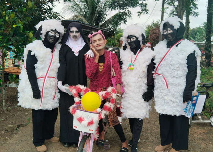 Demi Merah Putih, Busana Domba Jadi Pusat Perhatian Warga Lubuk Sanai 3