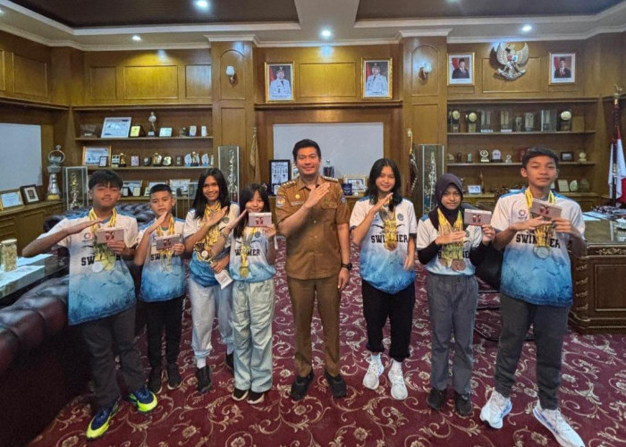 Cabor Renang Sumbang Medali Pertama untuk Daerah, Bupati: Mereka Hebat!