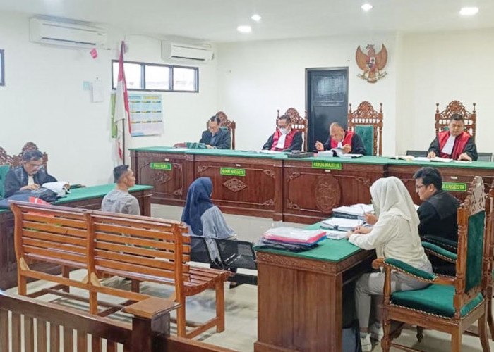 Saksi Ditegur Hakim, Modus Penggelapan Uang Perusahaan Terbongkar
