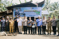 Kolaborasi Pembangunan Pulau Terluar, Bupati Dampingi Giat Kapolda di Enggano