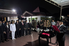 Malam Jum’at Kliwon, Wabup Sumarno Lantik Puluhan Pejabat di Taman Makam Pahlawan 