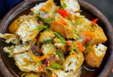 Cobain Resep Tahu Gejrot ala Rumahan yang Pedas dan Segar!