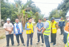 Hotmix Jalan Air Hitam–Teluk Bakung Skema Inpres Mulai Dikerjakan