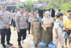 Krisis Air Bersih, Polda Bengkulu Turunkan Kendaraan Penjernih
