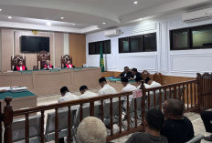 Enam Terdakwa Kasus Pembunuhan Air Sebayur Dituntut 14 Tahun Penjara