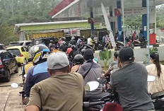 Eceran Pertamax Tembus Rp 18 Ribu/Liter, Antre Mengular Demi Dapatkan Pertalite