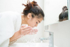 Lakukan Hal Ini Pada Wajah Sebelum Tidur, Dijamin Glowing Hingga Dikira Perawatan di Klinik Kecantikan Mahal