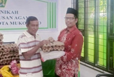 Kemenag Mukomuko Perkuat Peran Sosial KUA Lewat Bakti Sosial