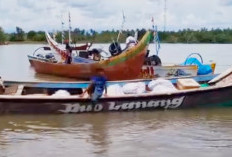 Gelombang Tinggi, Nelayan Mukomuko Hentikan Aktivitas Melaut