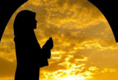 Suami Istri Baca Doa Ini di Hari Jumat, Agar Terbebas dari Hutang Kata Ustadz Adi Hidayat 