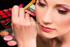 Walau Kulitmu Tipe Berminyak, Make Up Bisa Tetap Awet Seharian dengan Cara Ini