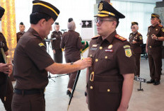 Lantik Idham Kholik Sebagai Kajari MM, Kajati Victor Antonius Pesankan Ini