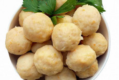 Tanpa Bahan Pengenyal, Bakso Ayam Ekonomis Ini Tetap Kenyal dan Lezat