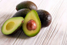 Cara Membuat dan Menggunakan Masker Alpukat yang Benar