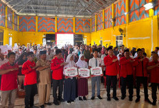 Ringankan Beban Biaya Sekolah, Arie Salurkan Beasiswa PIP Untuk Pelajar Padang Jaya