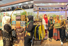Membanggakan, Batik ChaCha Mentari dari Bengkulu Tebar Pesona di Jakarta