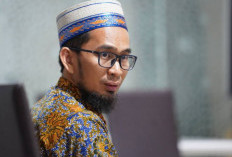 Membuka Pintu Rezeki Langit dan Bumi, Kata Ustad Adi Hidayat Baca Doa Ini Setelah Sholat Fardhu