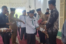 Baznas Mukomuko Salurkan Bantuan Massal Rp245 Juta untuk 497 Warga