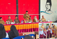 Pemkab Bagikan Seragam Gratis untuk Siswa SD dan SMP 4 Kecamatan