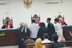 Saksi Akui Serahkan Uang, Permintaan Kuasa Hukum Yanuar Pribadi Tak Dikabulkan Hakim
