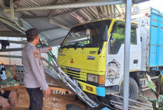 Senyap, Colt Diesel Geruduk Bengkel Motor di Padang Sepan 