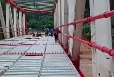 Jembatan Lubuk Selandak Sudah Bisa Dilalui Pejalan Kaki Saat Sungai Banjir