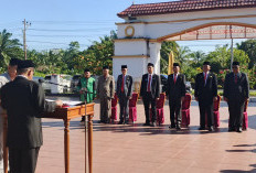 Pelantikan 7 Pejabat Tinggi Bengkulu Utara di Taman Makam Pahlawan