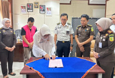 Eksekusi Kerja Sosial, Kejari Bengkulu Serahkan Terpidana Leo Azhari ke RSHD