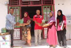 5 KK Terdampak Banjir di Gunung Payung Terima Bantuan BPBD Bengkulu Utara