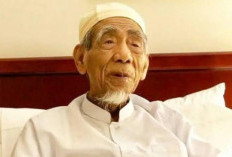 Baca 1 Kali Setelah Sholat Fardhu Ijazah Amalan dari Mbah Moen Ini, Langsung Banjir Rezeki