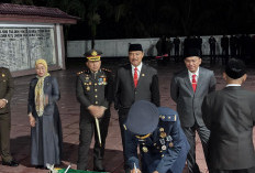 Bupati Arie dan Forkopimda Kenang Pengorbanan Pahlawan di TMP Ratu Samban